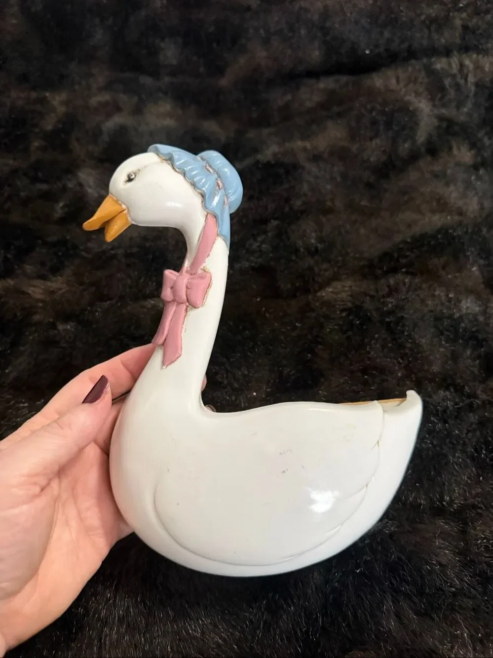 Burwood Prod. Co Mother Goose wall pocket cottagecore grannycore